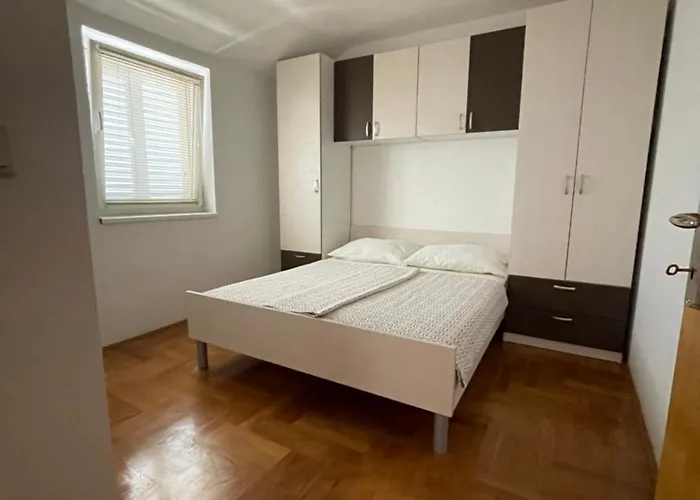Apartments Dunja Malinska