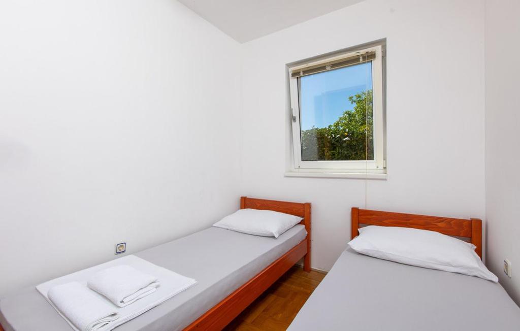 Dunja Apartament *