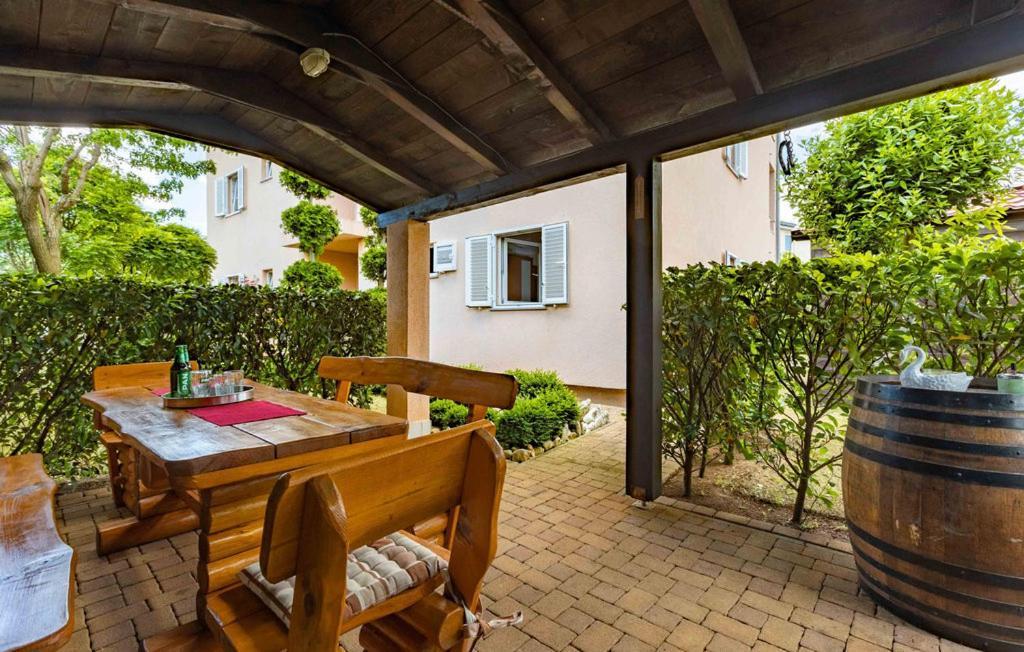 Dunja Apartament *