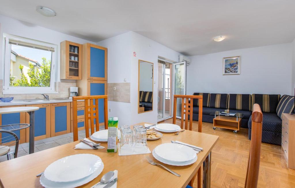Dunja Apartament *
